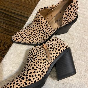 Cheetah / leopard bootie